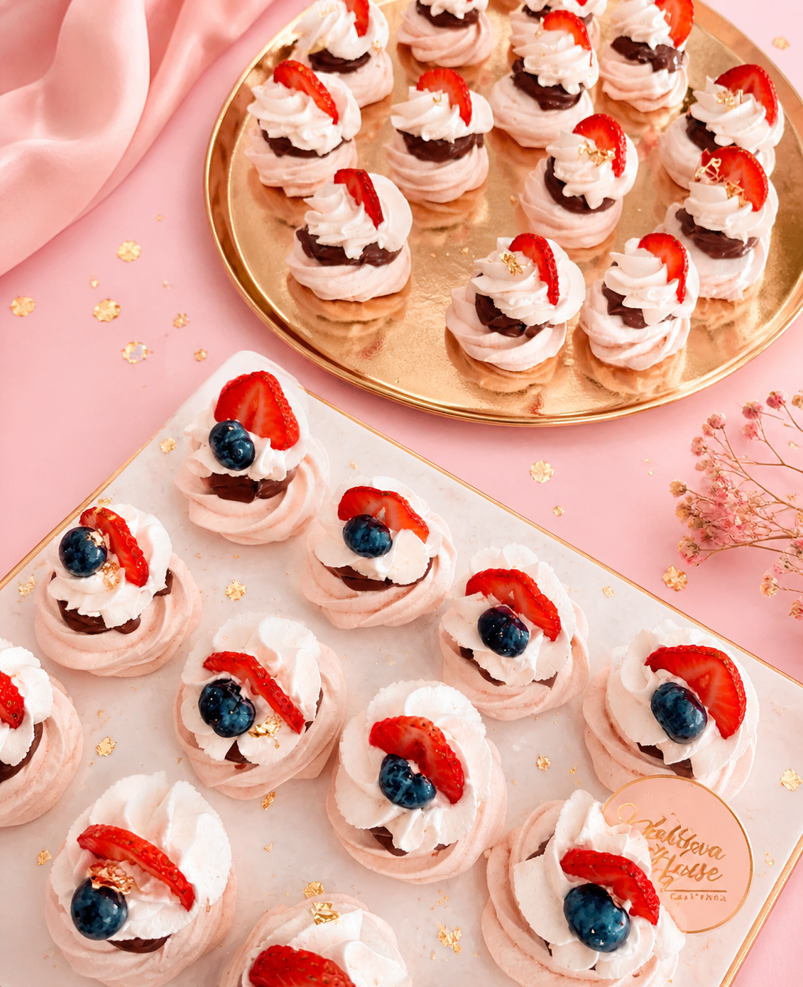PAVLOVA BITES